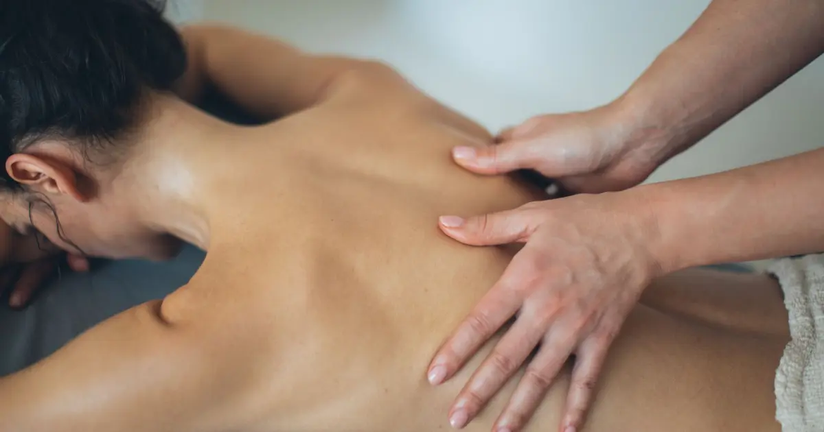 Dolor de espalda y articular: cómo ayuda la terapia manual | Rocío Lorena Pajón